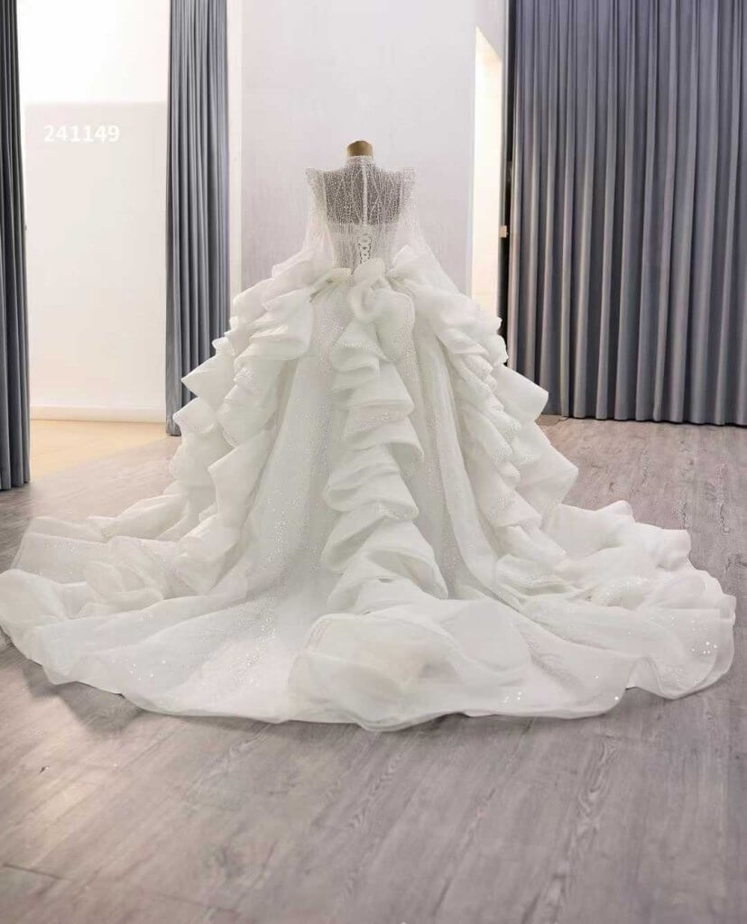 wedding dress 241149 