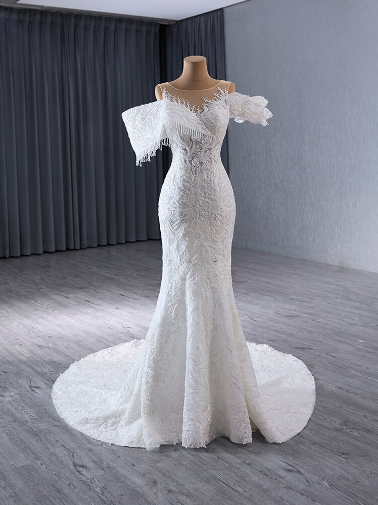 luxury model scoop neck sleeveless lace beading wedding dress 241016